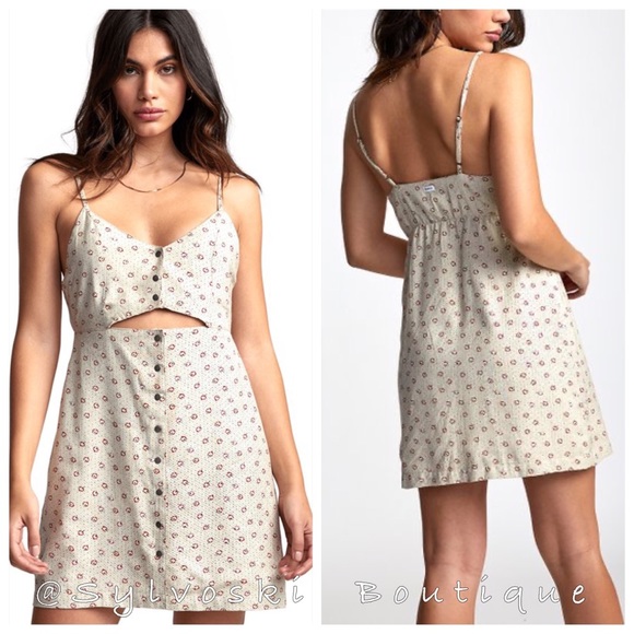 RVCA Dresses & Skirts - 🔥RVCAOff-White Cutout Button-Front Riley NWT